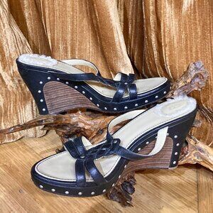 UGG Lourdes Strappy Black Studded Leather Open Toe Wooden Platform Wedge 39 8